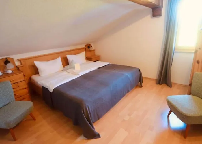 Berghupferl - Do Legst Di Nieda Bed and Breakfast