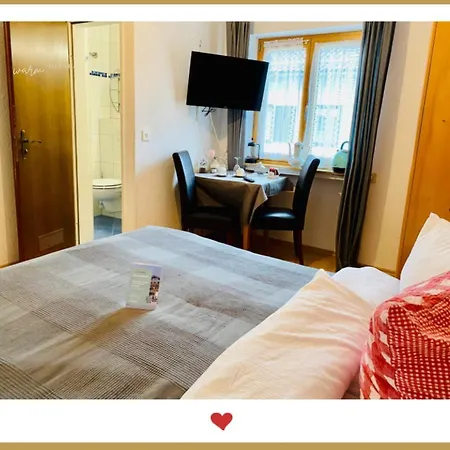 Berghupferl - Do Legst Di Nieda 3* Обераудорф