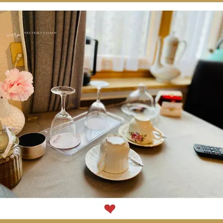 Berghupferl - Do Legst Di Nieda Bed & Breakfast *