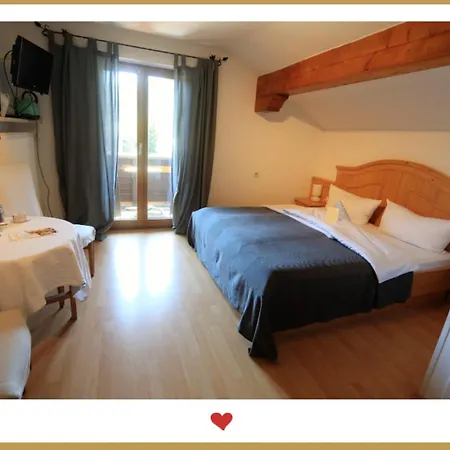Berghupferl - Do Legst Di Nieda Bed & Breakfast Oberaudorf